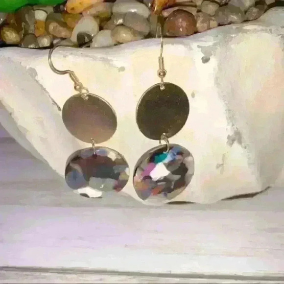 Acrylic resin mosaic multi color gold earrings - Picture 2 of 5